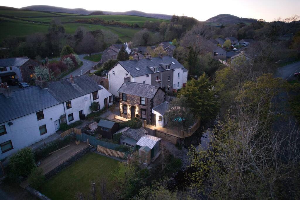 Luxurious Cottage With Hot Tub, Lake District Duddon Exterior photo