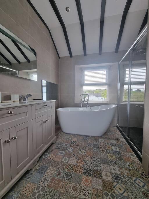 Luxurious Cottage With Hot Tub, Lake District Duddon Exterior photo