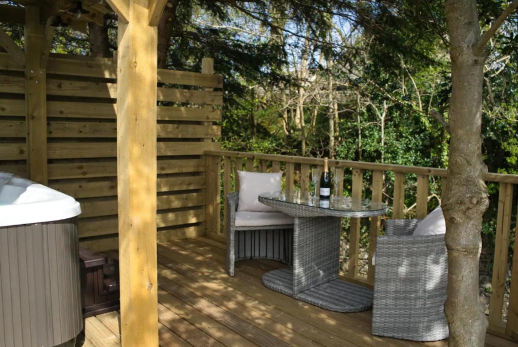 Luxurious Cottage With Hot Tub, Lake District Duddon Exterior photo