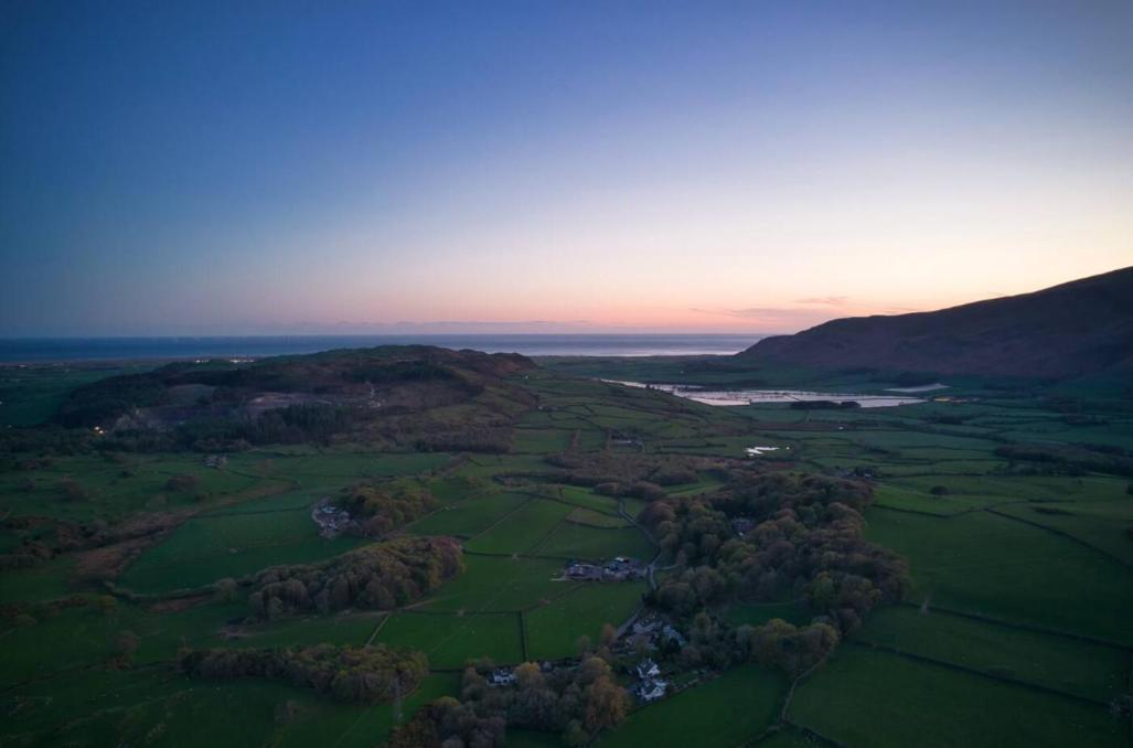 Luxurious Cottage With Hot Tub, Lake District Duddon Exterior photo